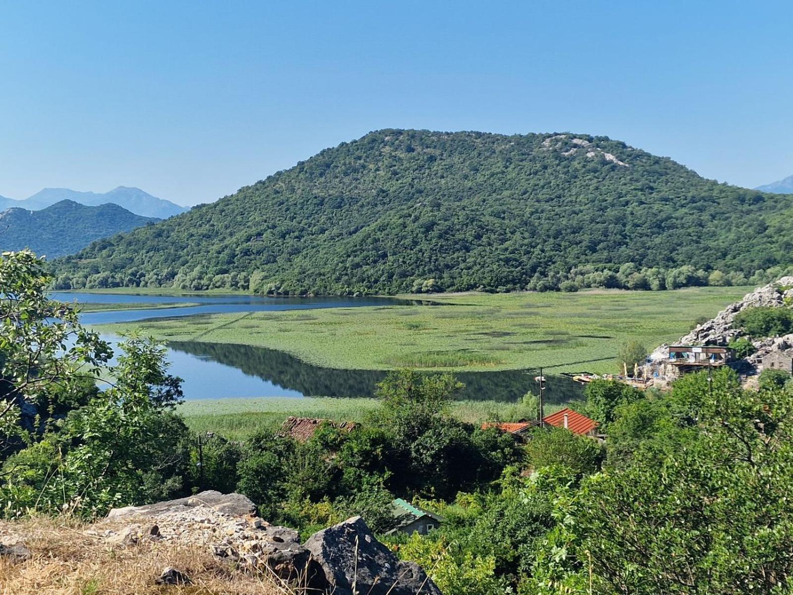 Lakeside Oasis Home Karuc エクステリア 写真