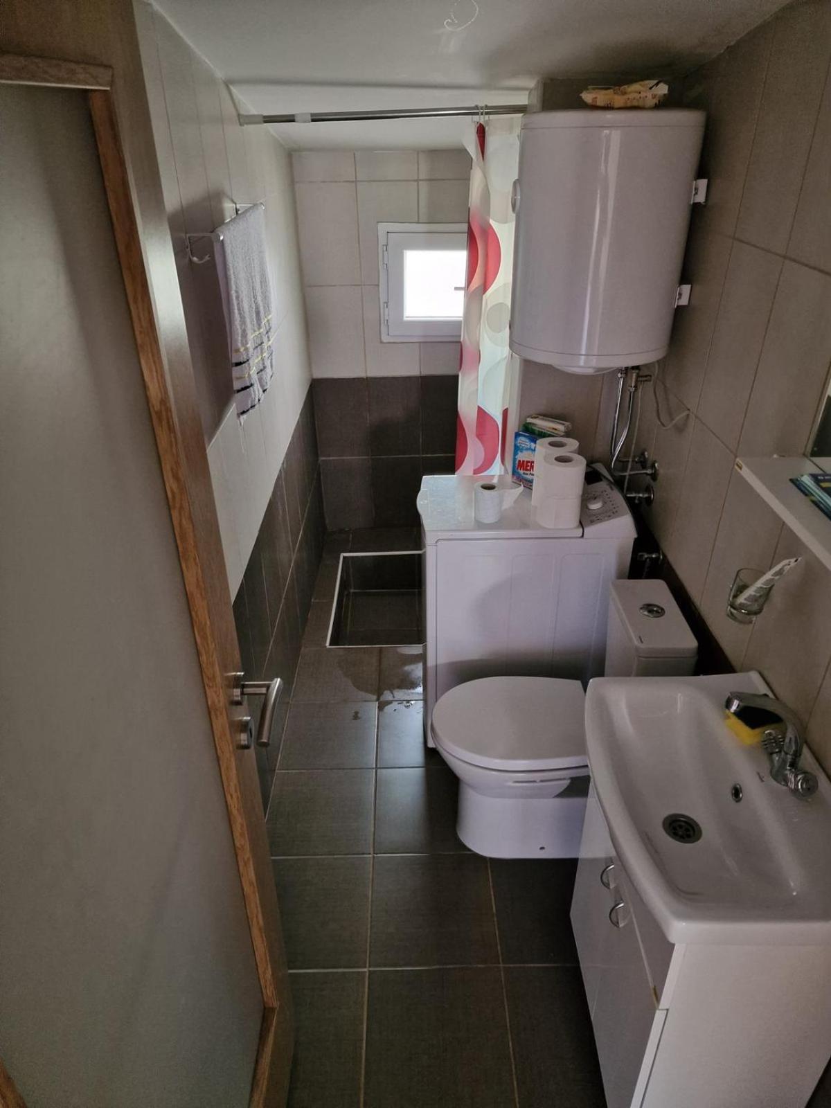 Lakeside Oasis Home Karuc エクステリア 写真